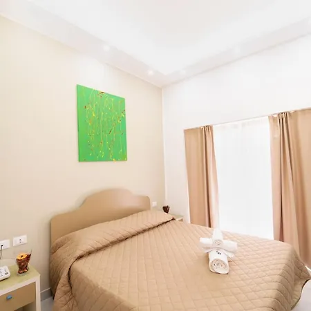 Royal Art H Spaccanapoli, By Clapa Group Guest house Naples